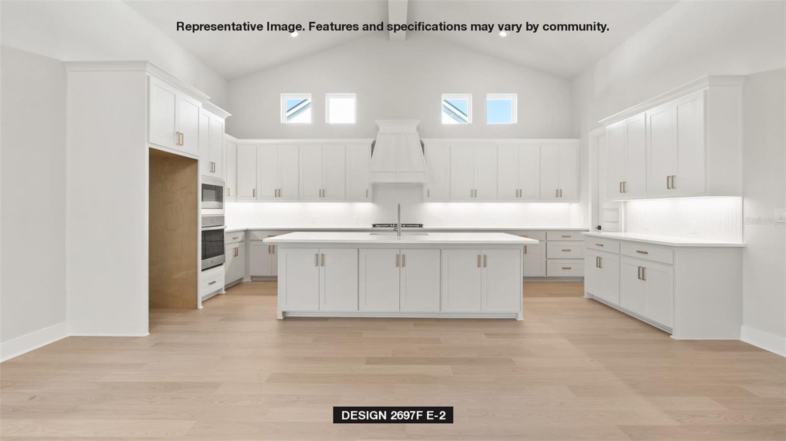 Listing photo id 1 for 4815 Hickory Oak Drive