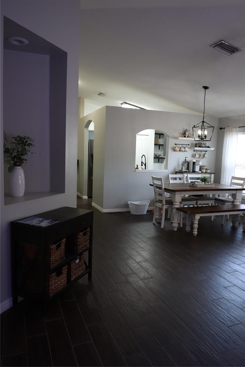 Listing photo id 10 for 1006 Harvest Moon Drive