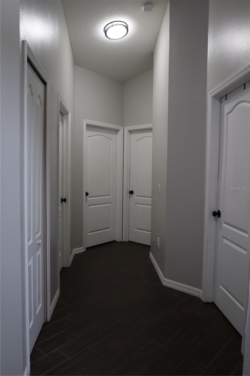 Listing photo id 13 for 1006 Harvest Moon Drive