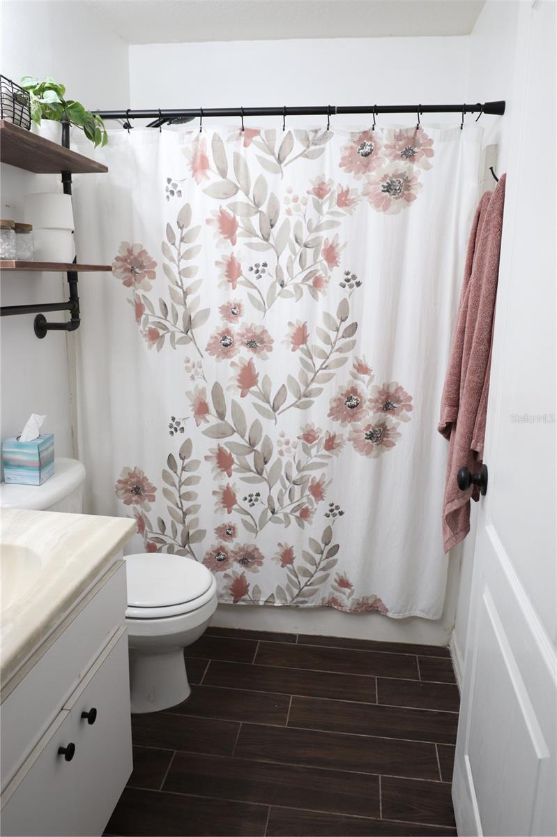 Listing photo id 24 for 1006 Harvest Moon Drive