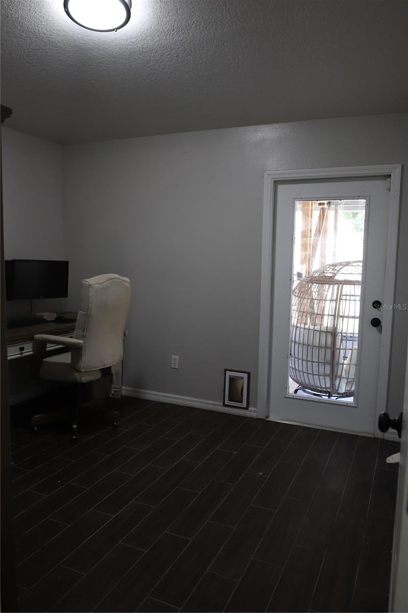 Listing photo id 28 for 1006 Harvest Moon Drive