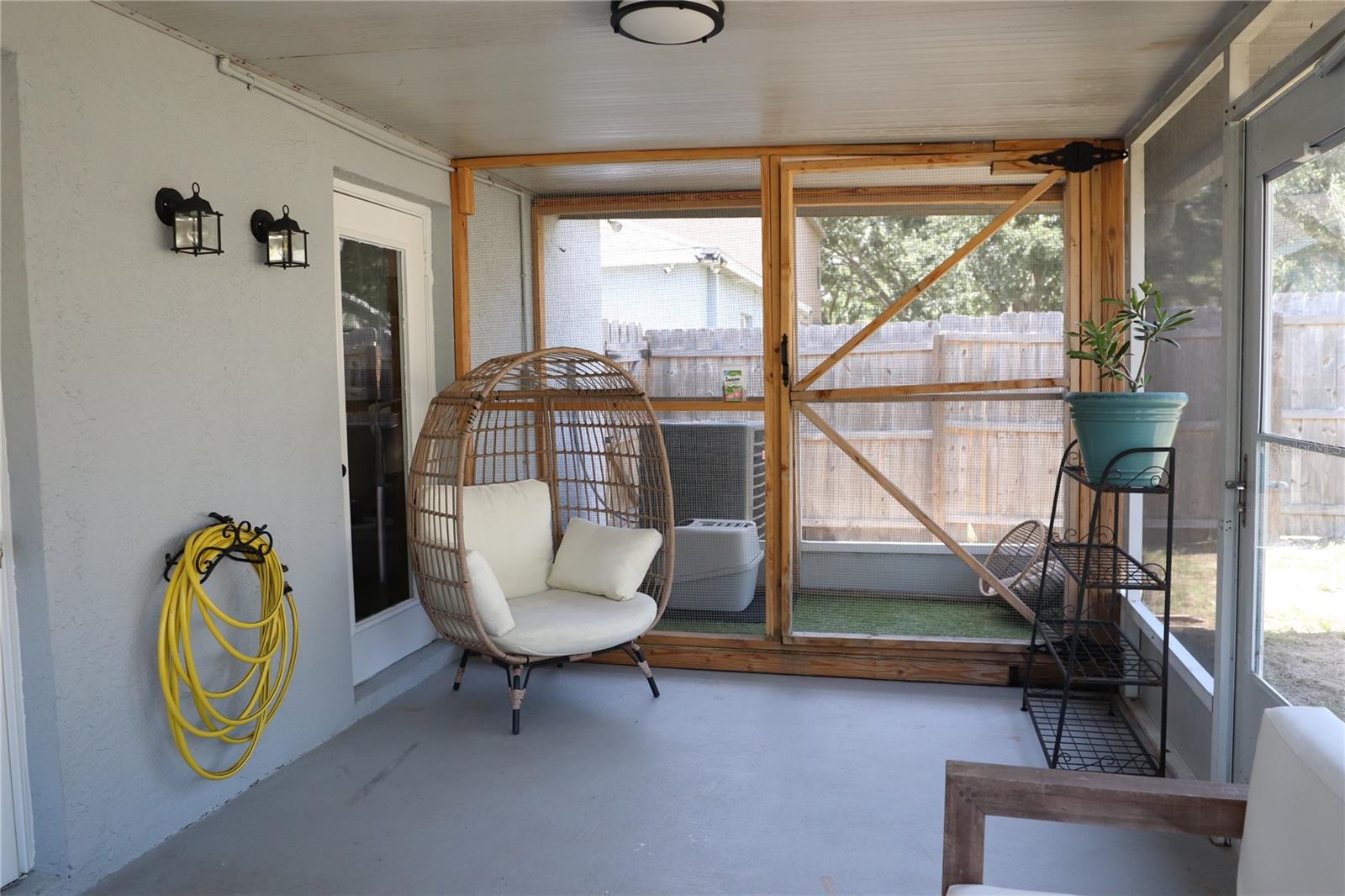 Listing photo id 31 for 1006 Harvest Moon Drive