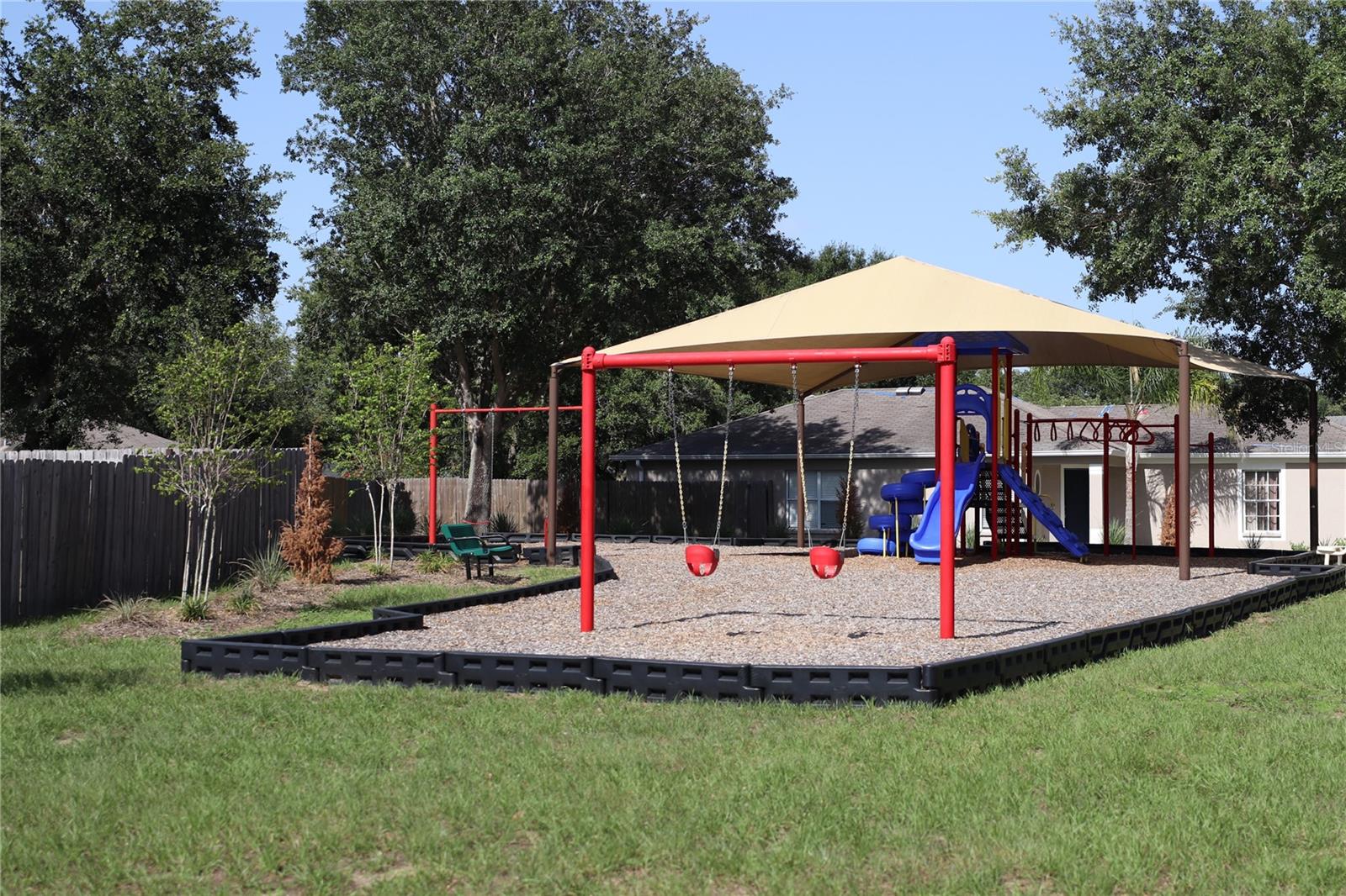 Listing photo id 40 for 1006 Harvest Moon Drive
