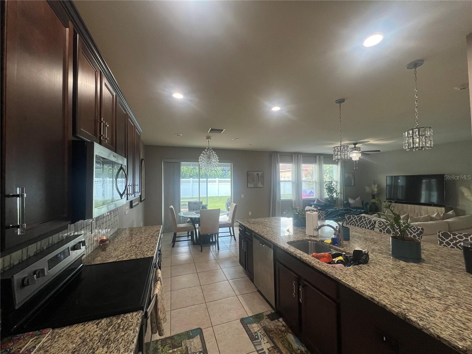 Image 13 of 38 For 33191 Azalea Ridge Drive