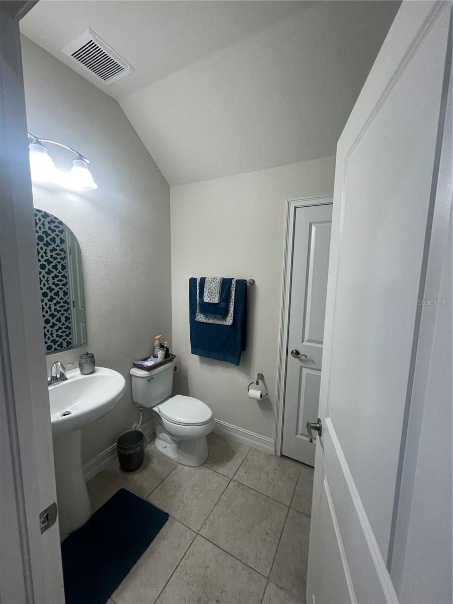 Image 23 of 38 For 33191 Azalea Ridge Drive