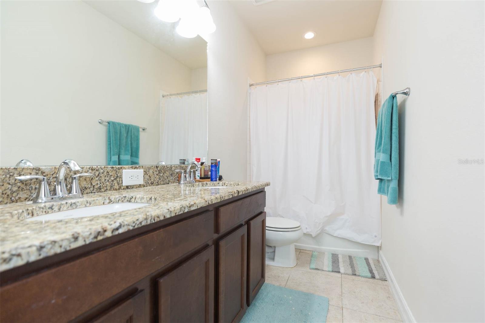 Image 40 of 81 For 33191 Azalea Ridge Drive