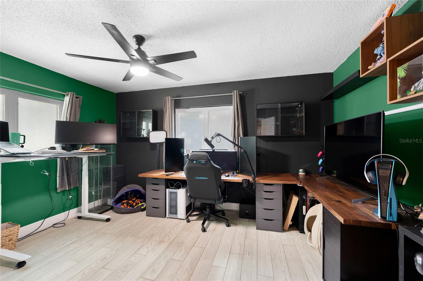 Image 23 of 81 For 12316 Eldon Drive