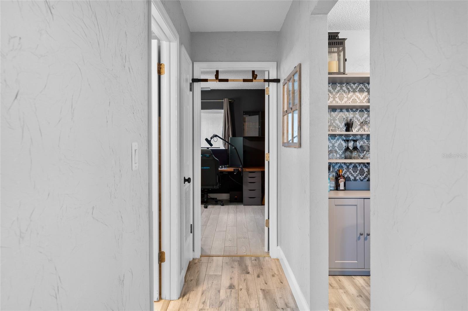 Image 26 of 81 For 12316 Eldon Drive