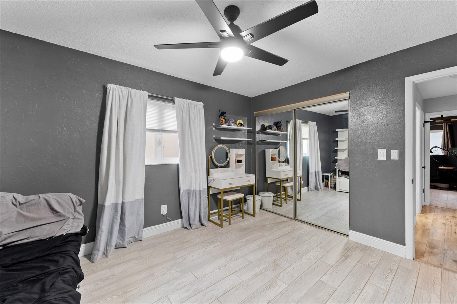 Image 29 of 81 For 12316 Eldon Drive