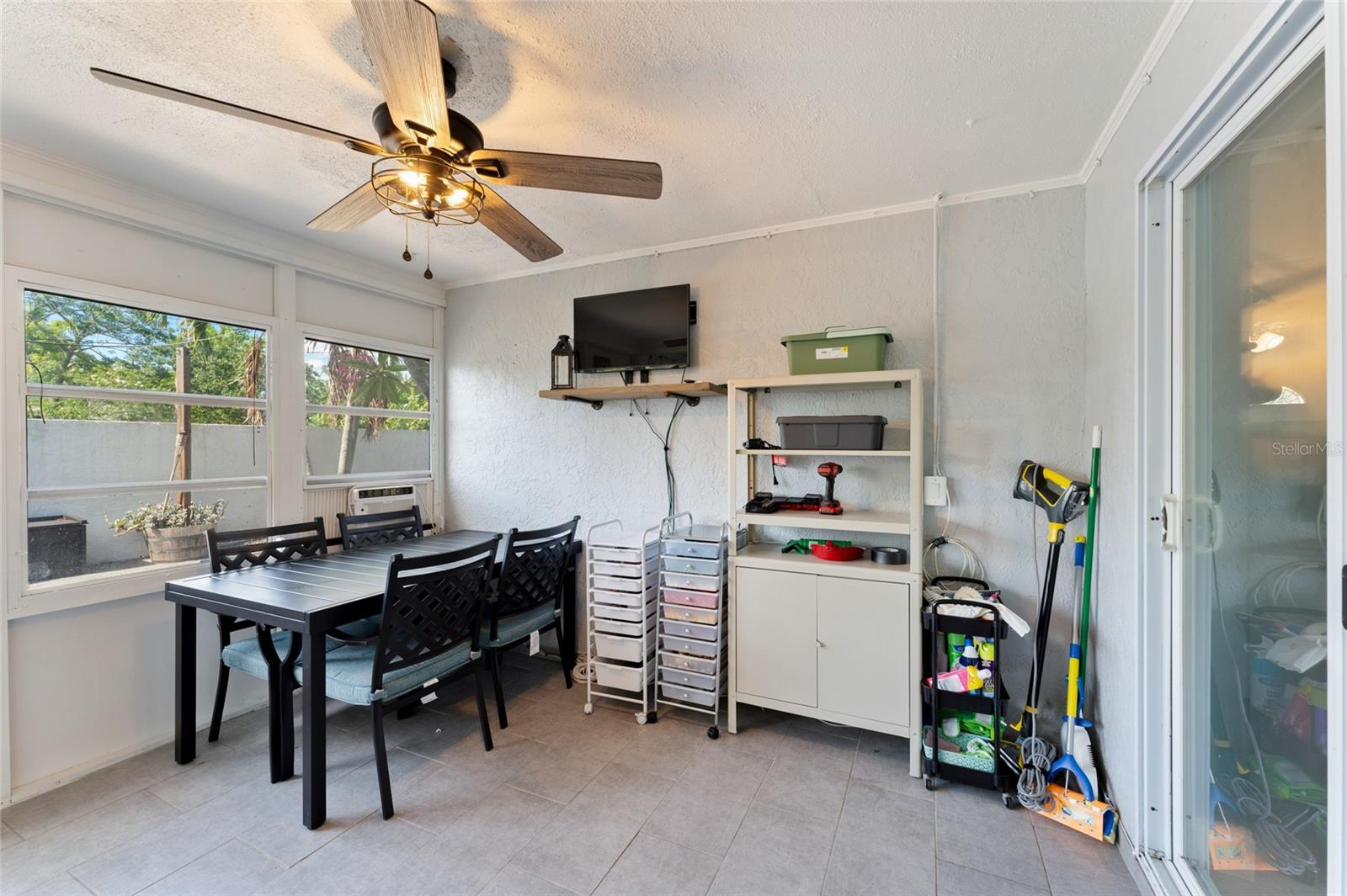 Image 31 of 81 For 12316 Eldon Drive