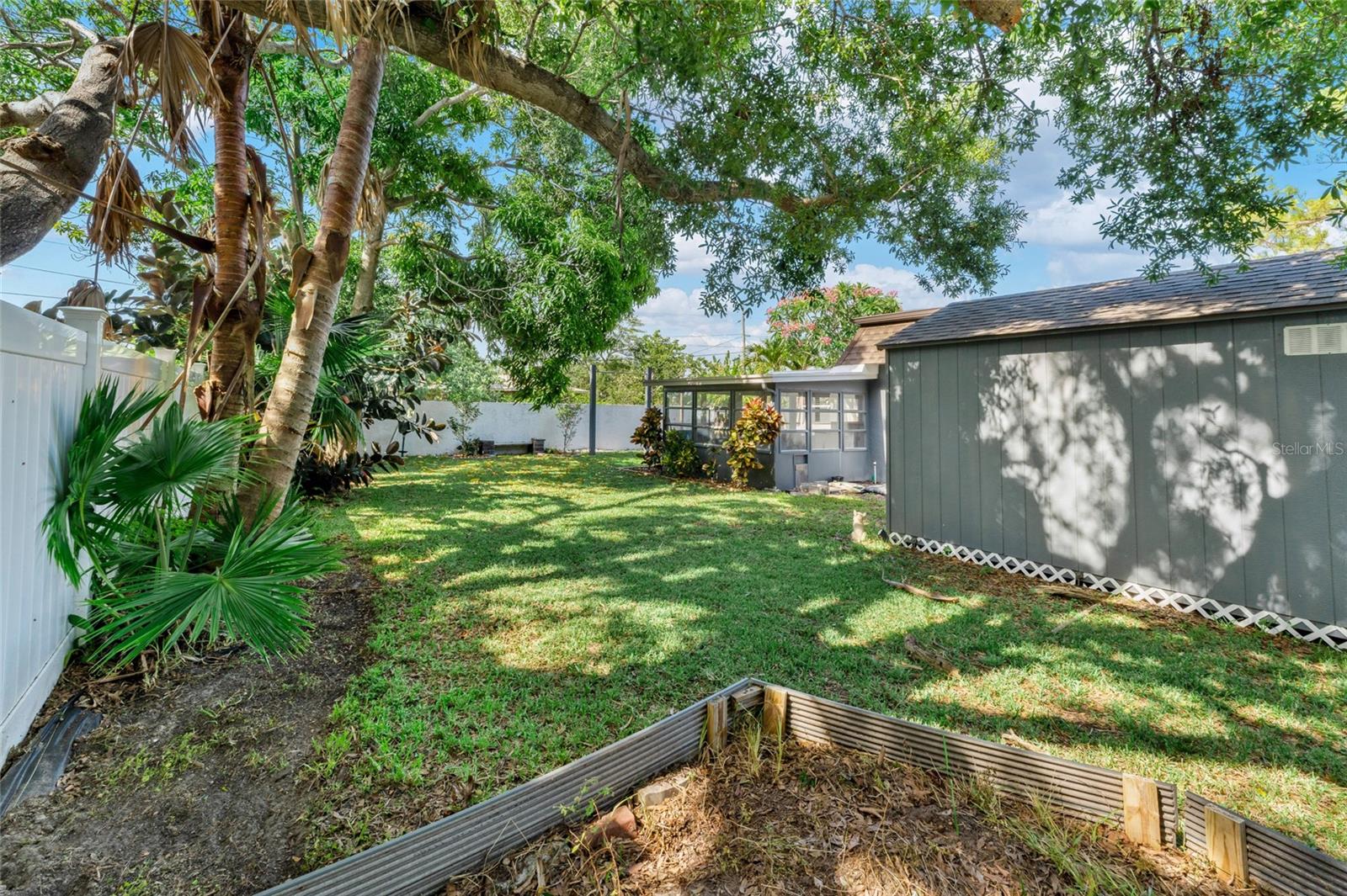 Image 46 of 81 For 12316 Eldon Drive