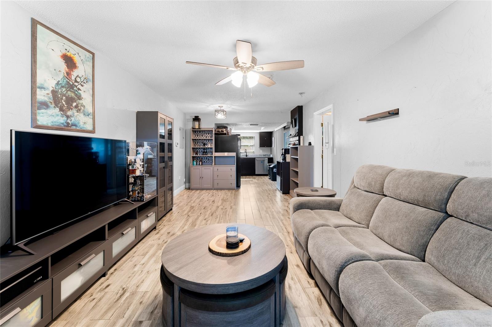 Image 6 of 81 For 12316 Eldon Drive