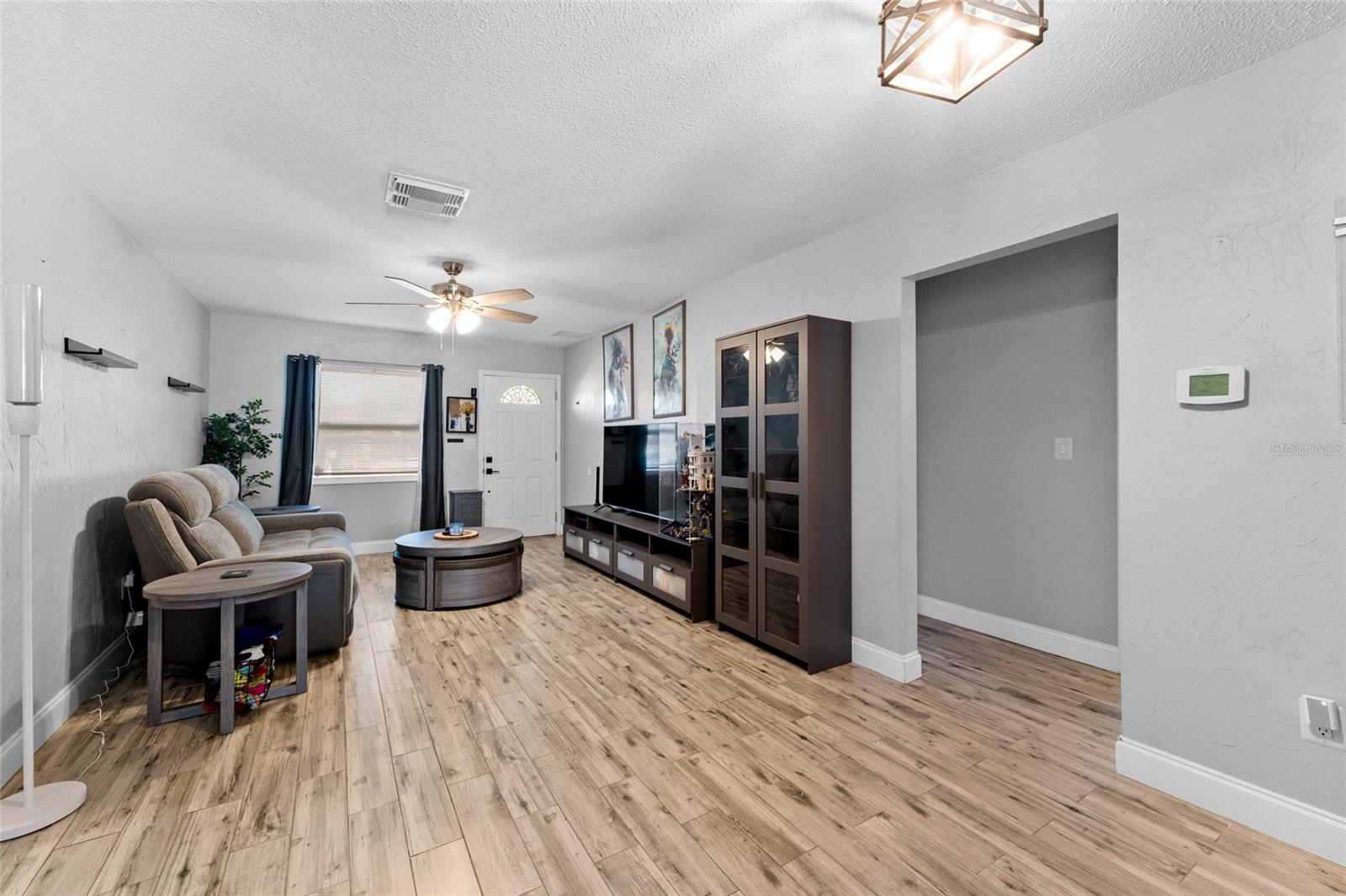 Image 9 of 81 For 12316 Eldon Drive