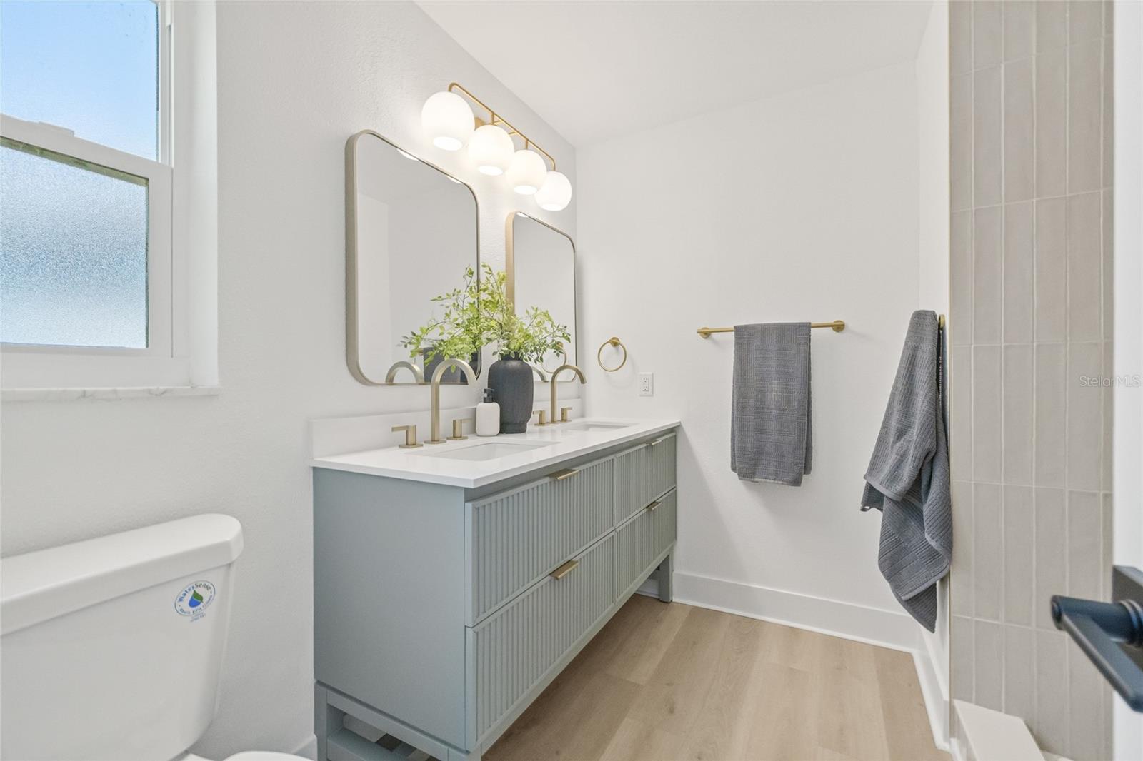 Image 13 of 31 For 2017 Rebecca Drive