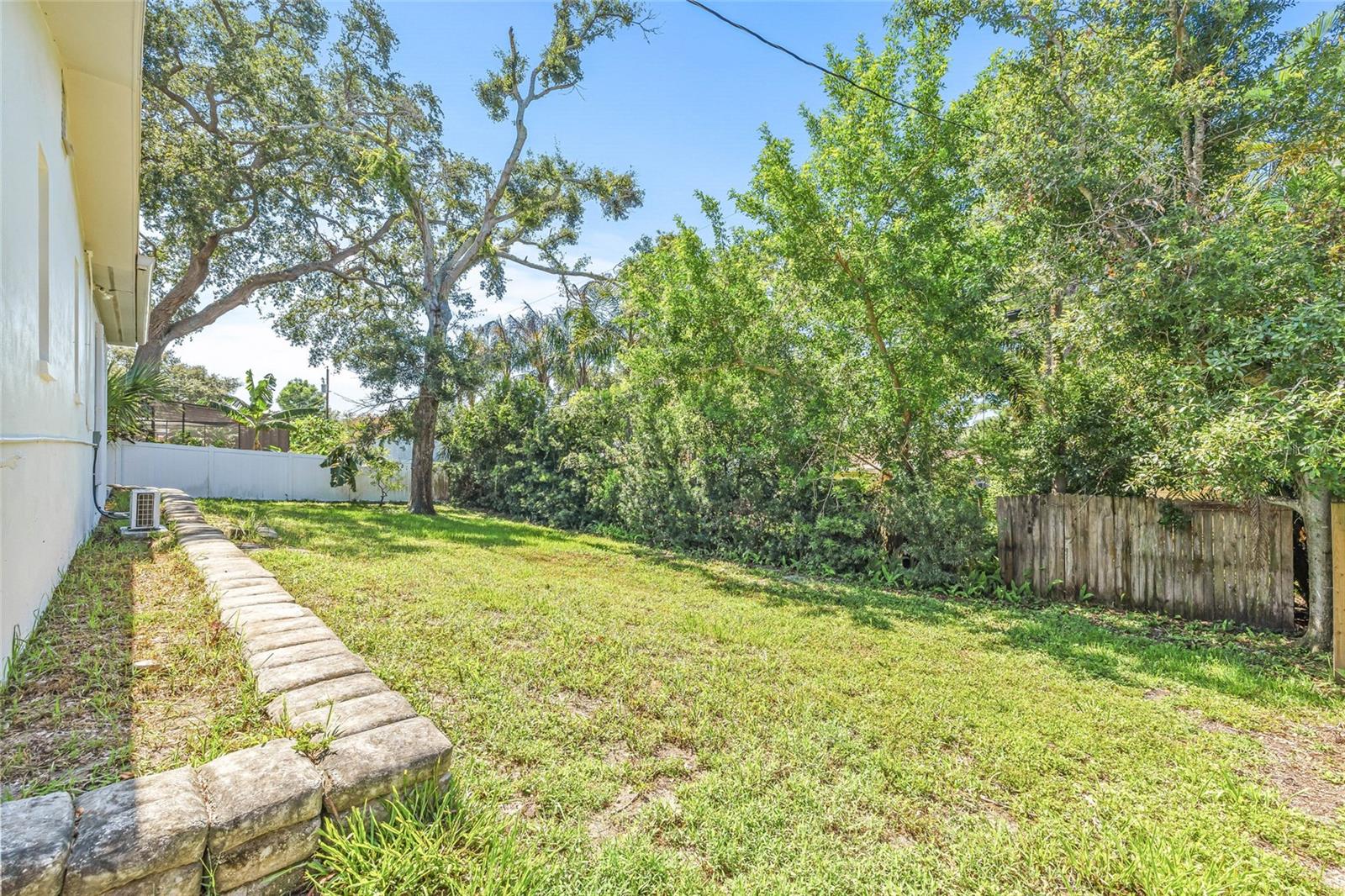 Image 25 of 31 For 2017 Rebecca Drive