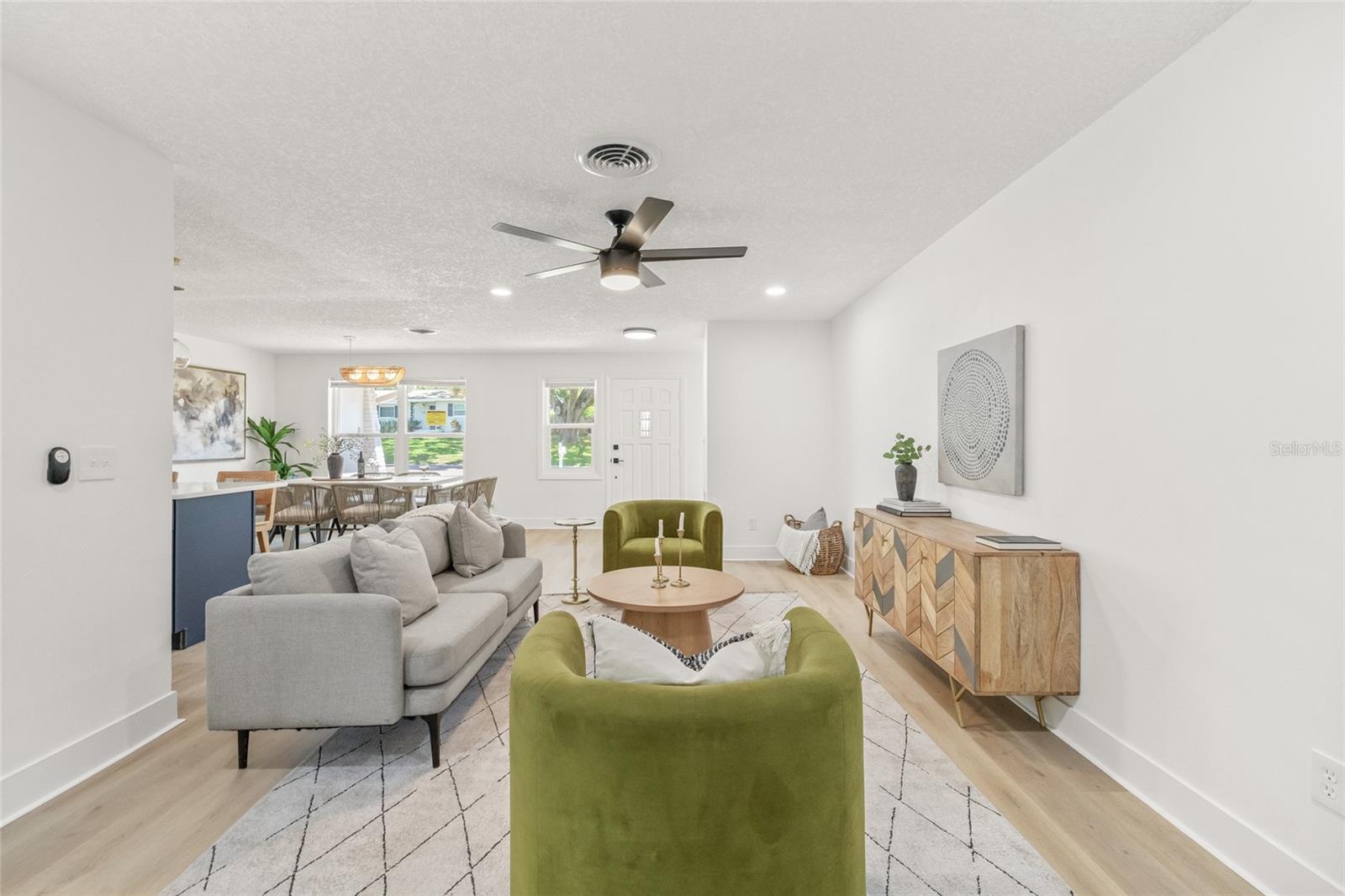 Image 5 of 31 For 2017 Rebecca Drive