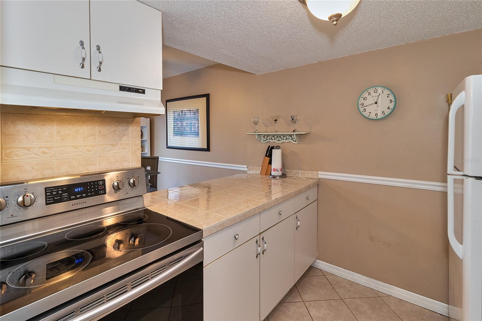 Image 20 of 44 For 4215 Bay Drive 1706a