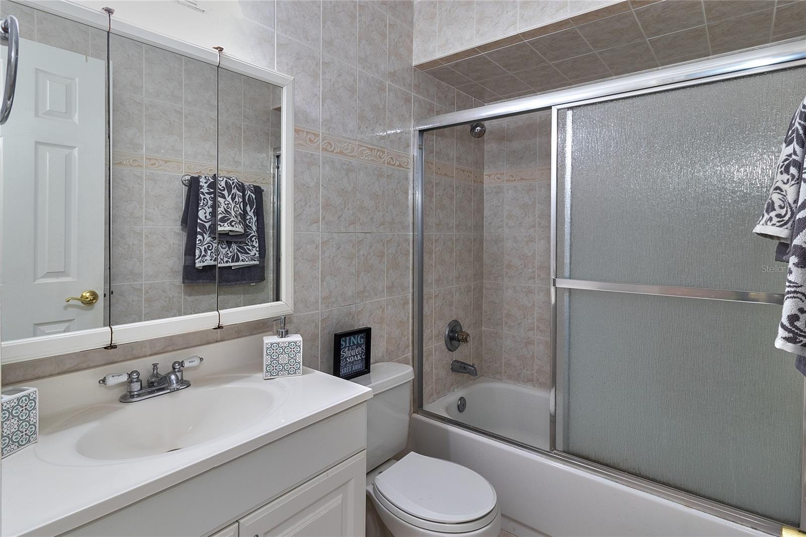 Image 28 of 44 For 4215 Bay Drive 1706a
