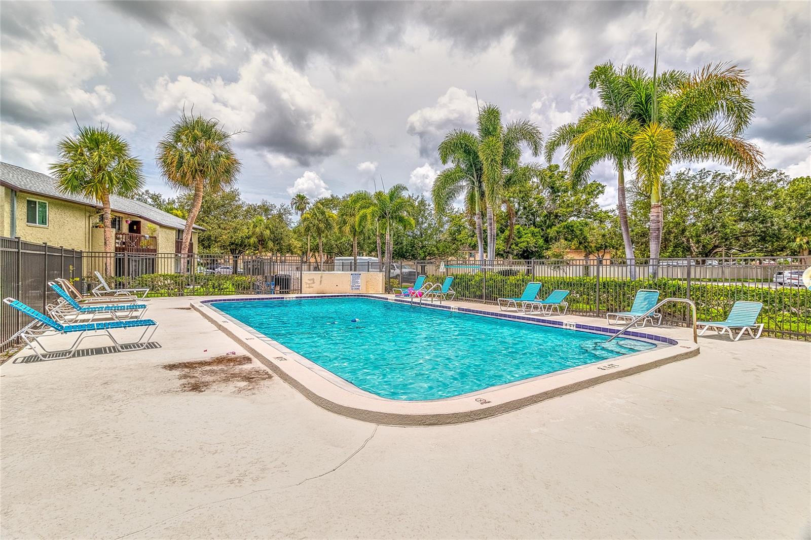 Image 32 of 44 For 4215 Bay Drive 1706a