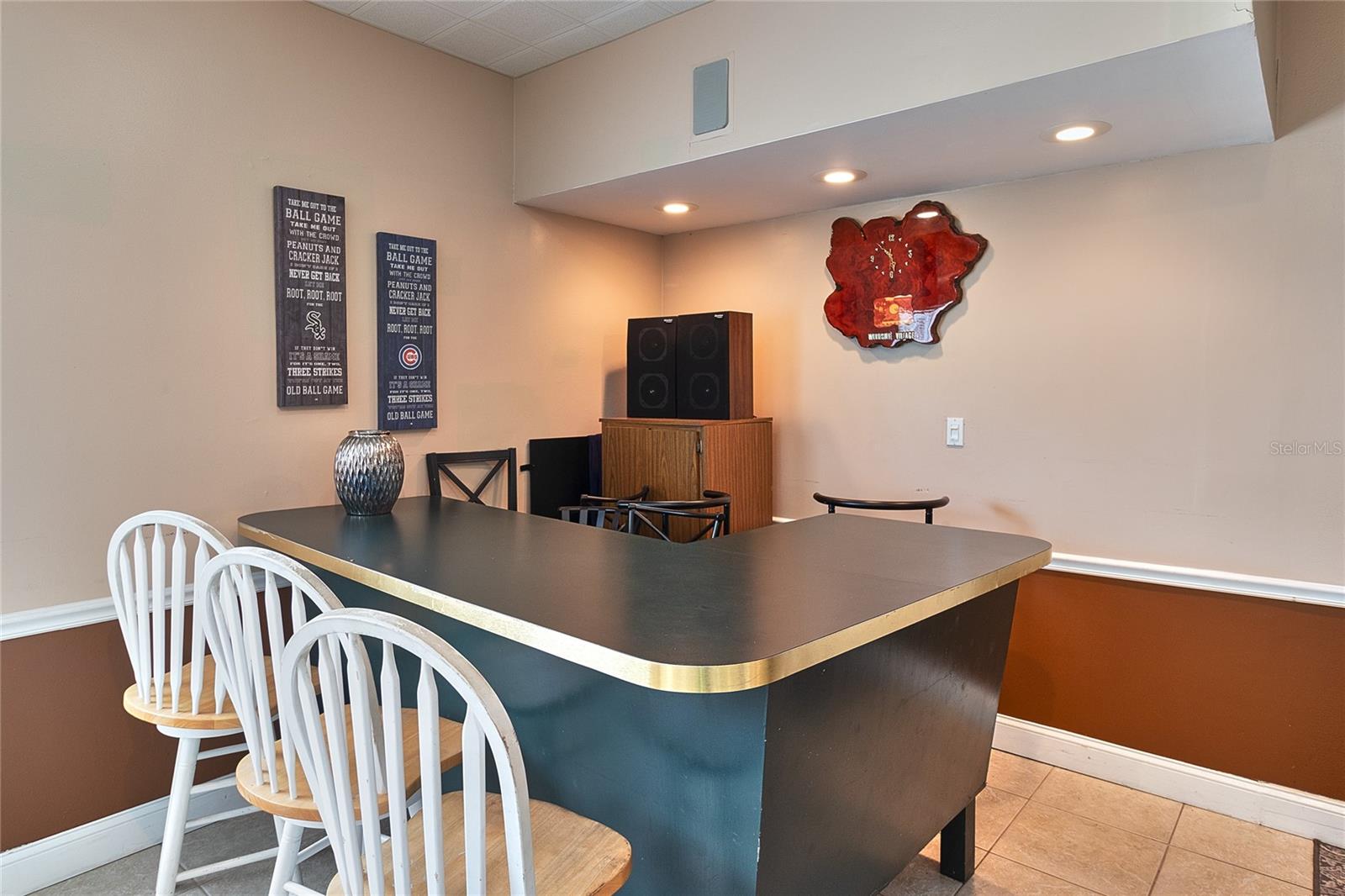 Image 37 of 44 For 4215 Bay Drive 1706a