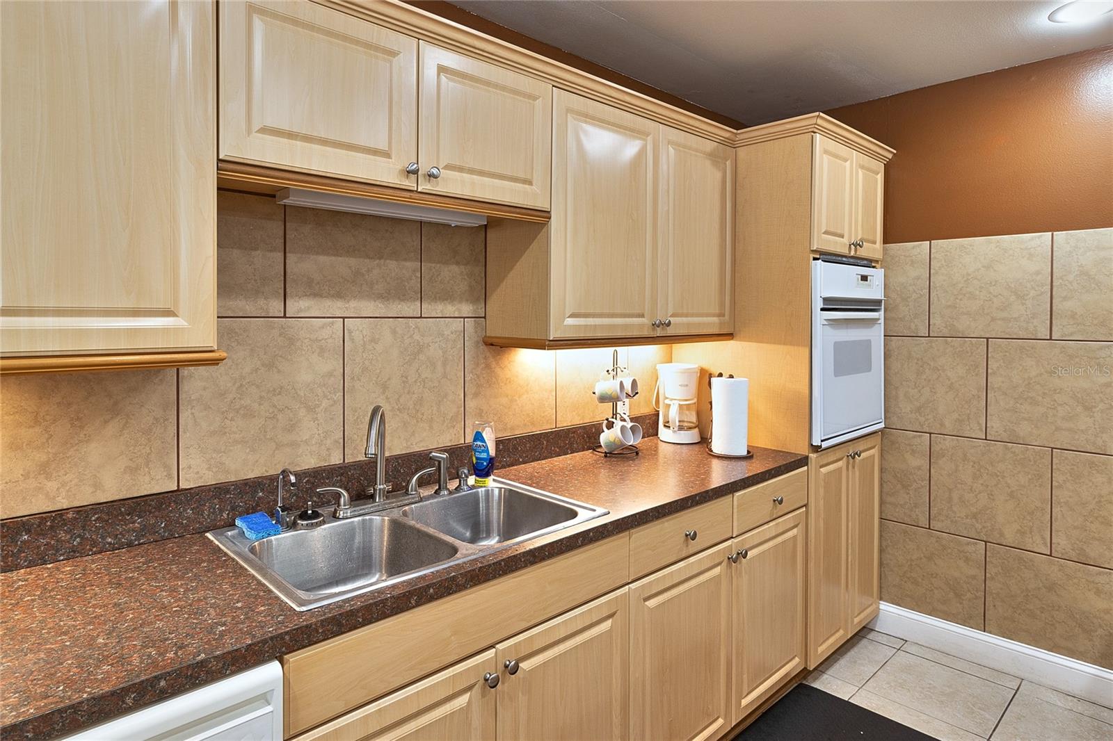 Image 40 of 44 For 4215 Bay Drive 1706a