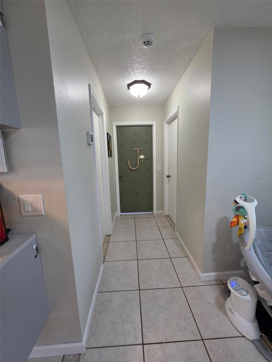 Listing photo id 13 for 9171 Vicksburg Road