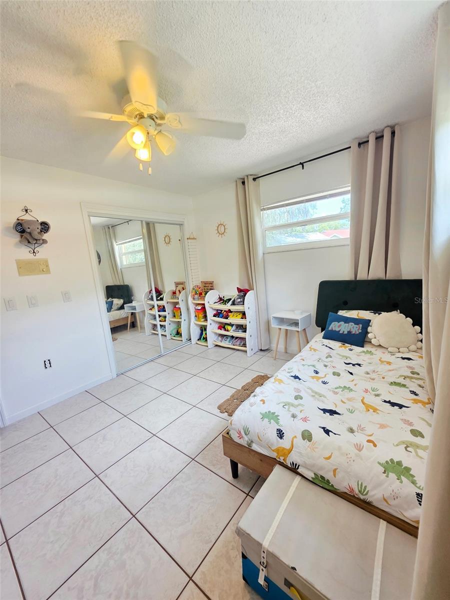 Listing photo id 15 for 9171 Vicksburg Road