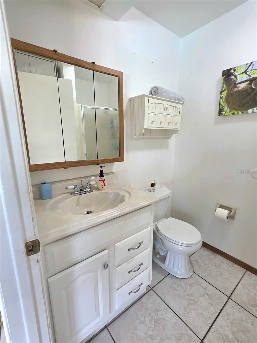 Listing photo id 16 for 9171 Vicksburg Road