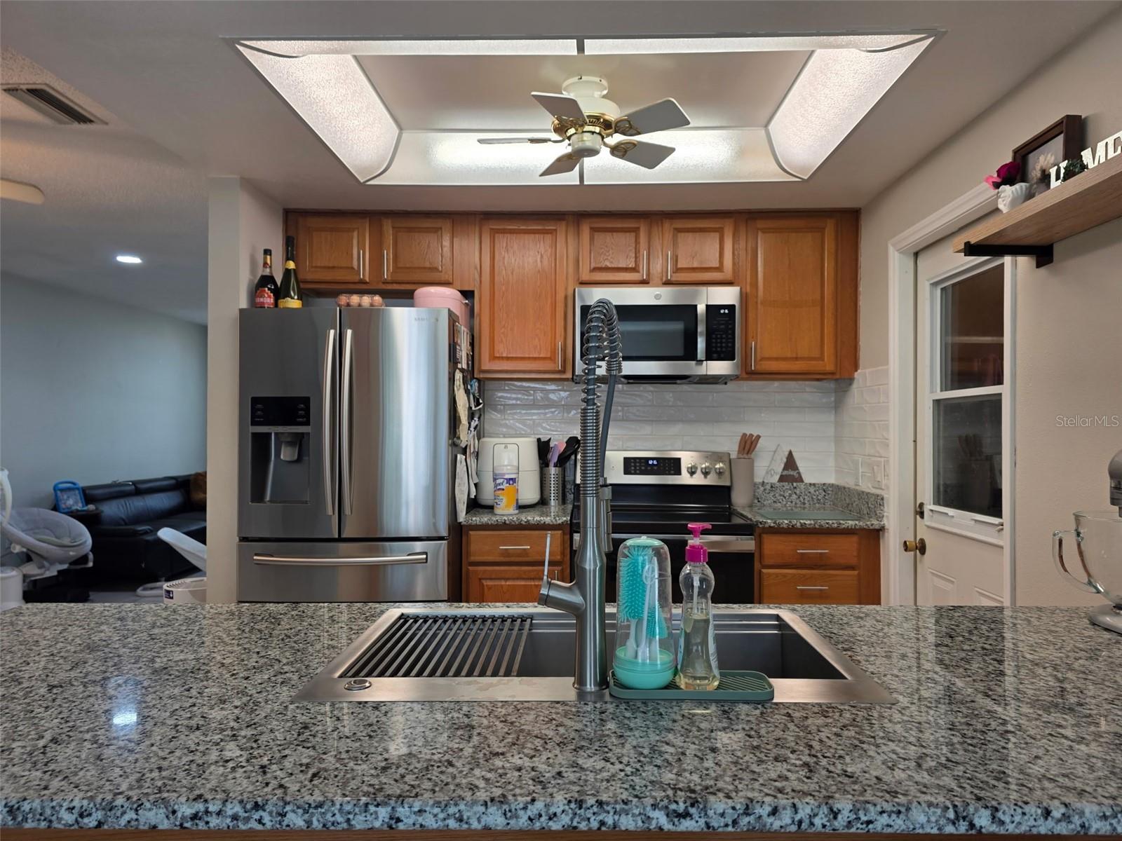 Listing photo id 3 for 9171 Vicksburg Road