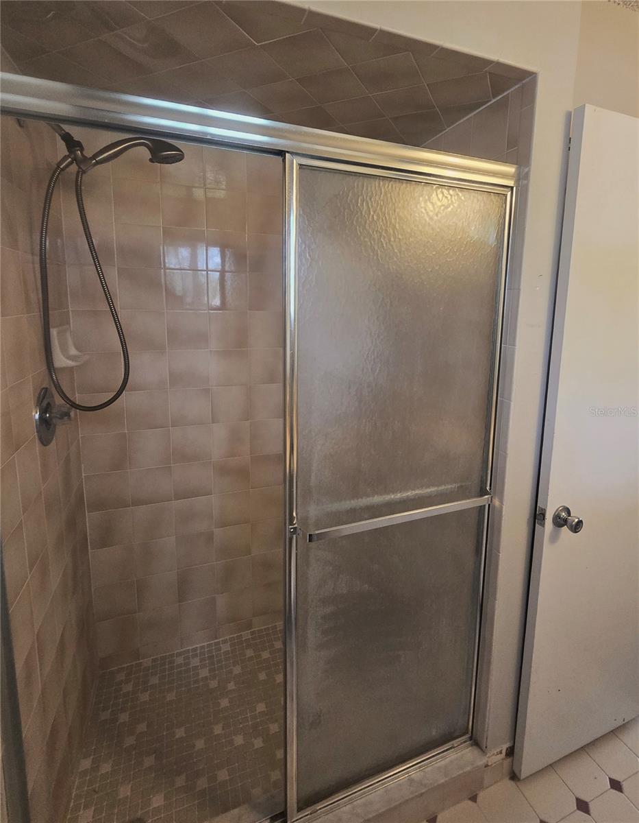 Image 14 of 23 For 8425 107th Place