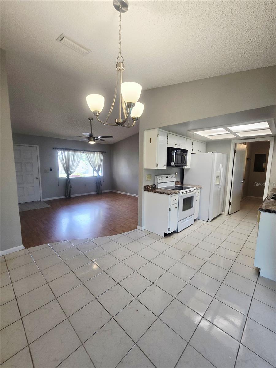 Image 4 of 23 For 8425 107th Place