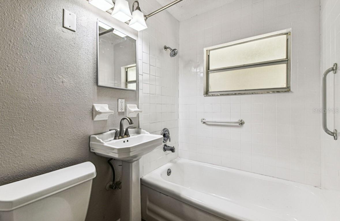Image 16 of 41 For 10215 23rd Street