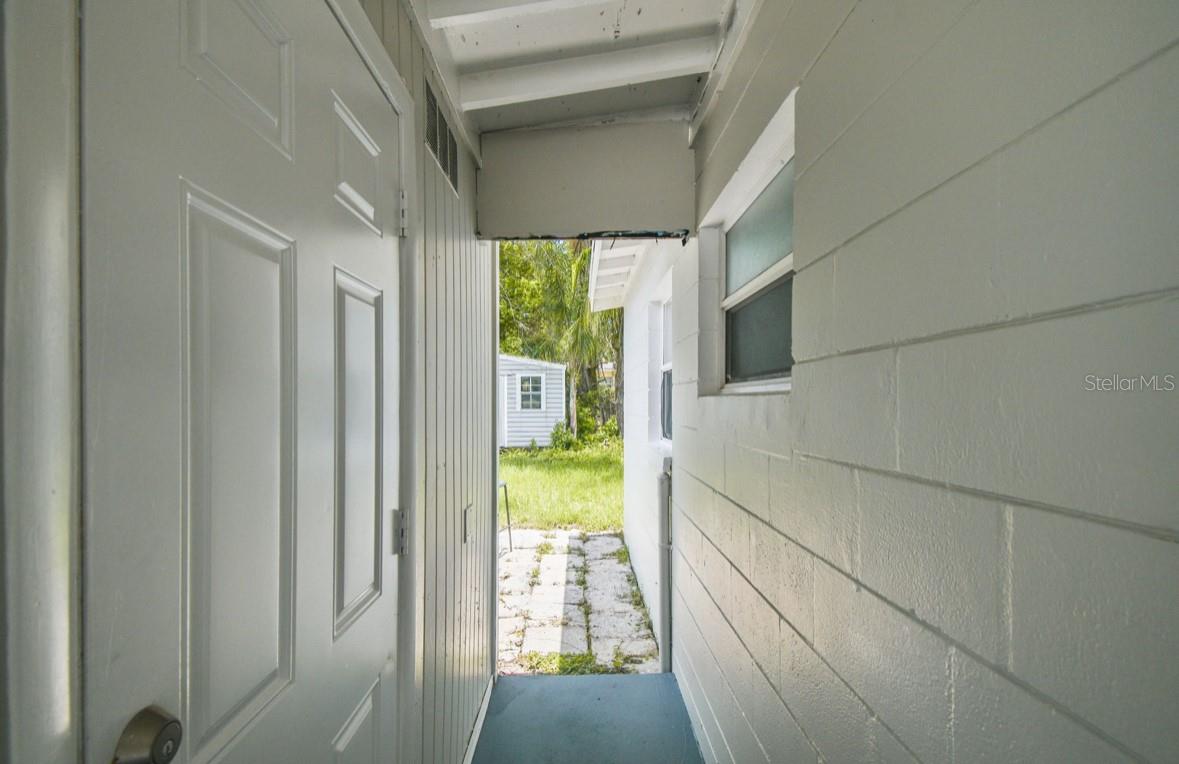 Image 24 of 41 For 10215 23rd Street