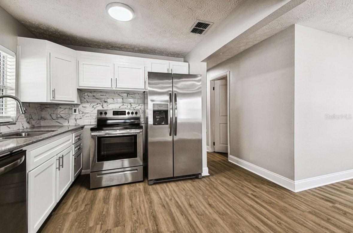 Image 3 of 41 For 10215 23rd Street