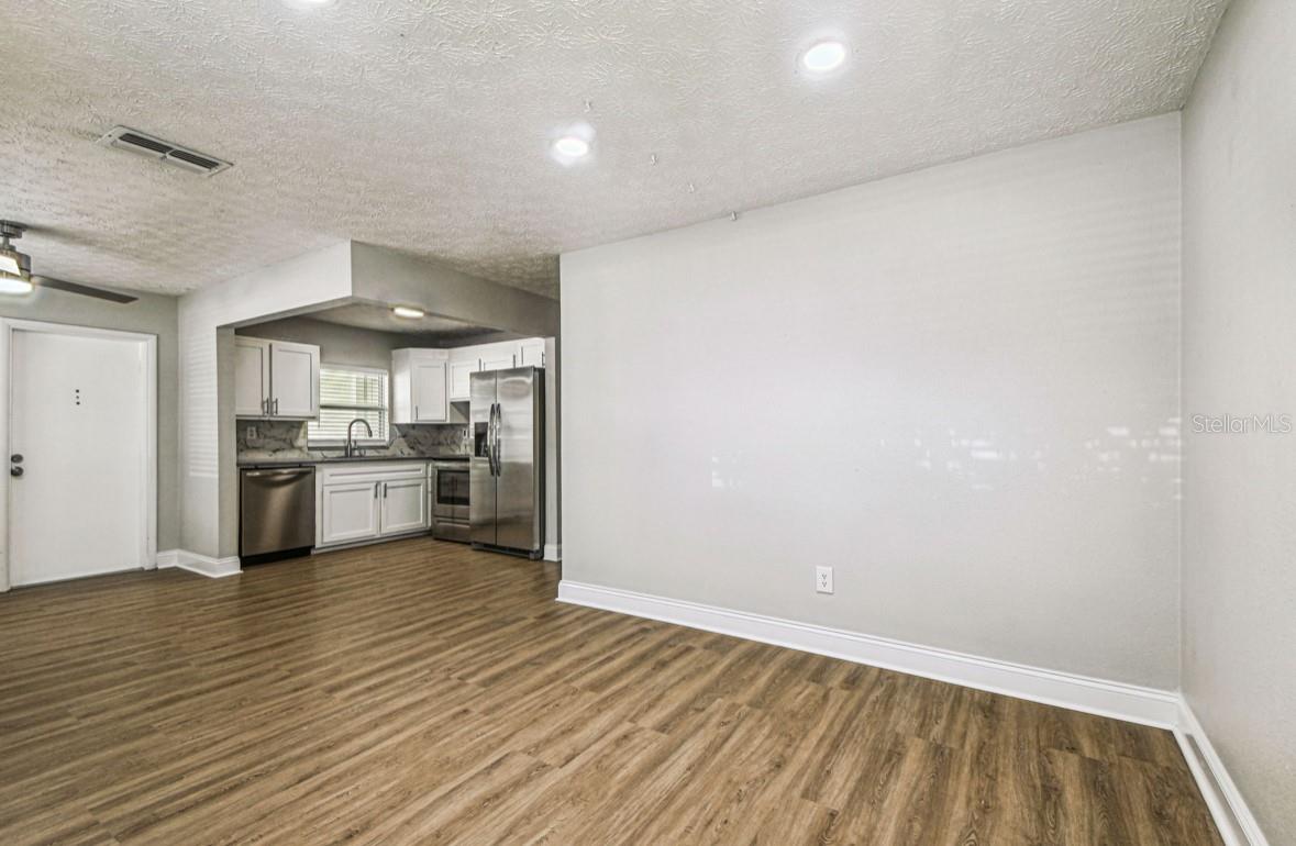 Image 7 of 41 For 10215 23rd Street