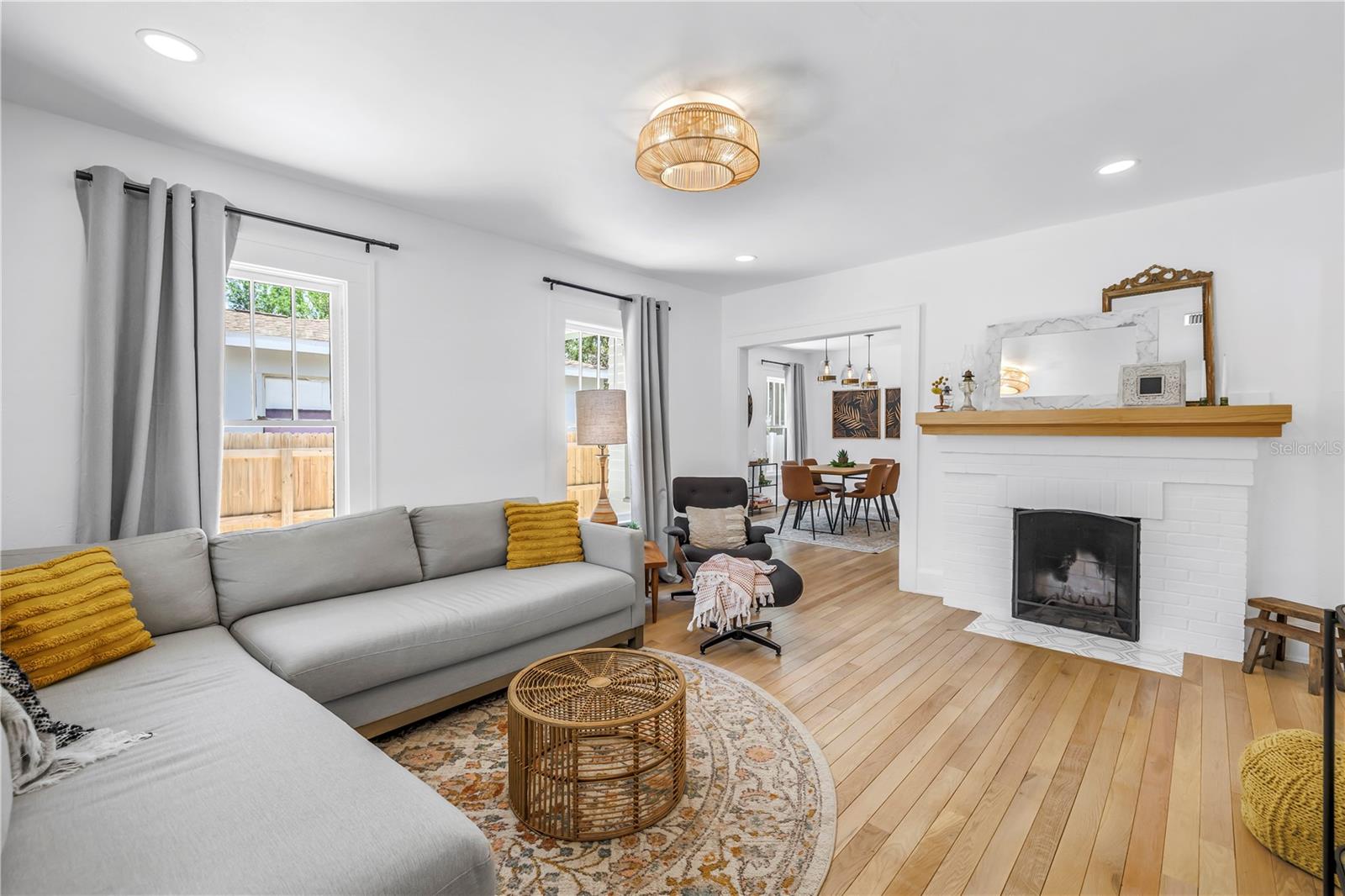 Image 3 of 28 For 650 63rd Avenue S