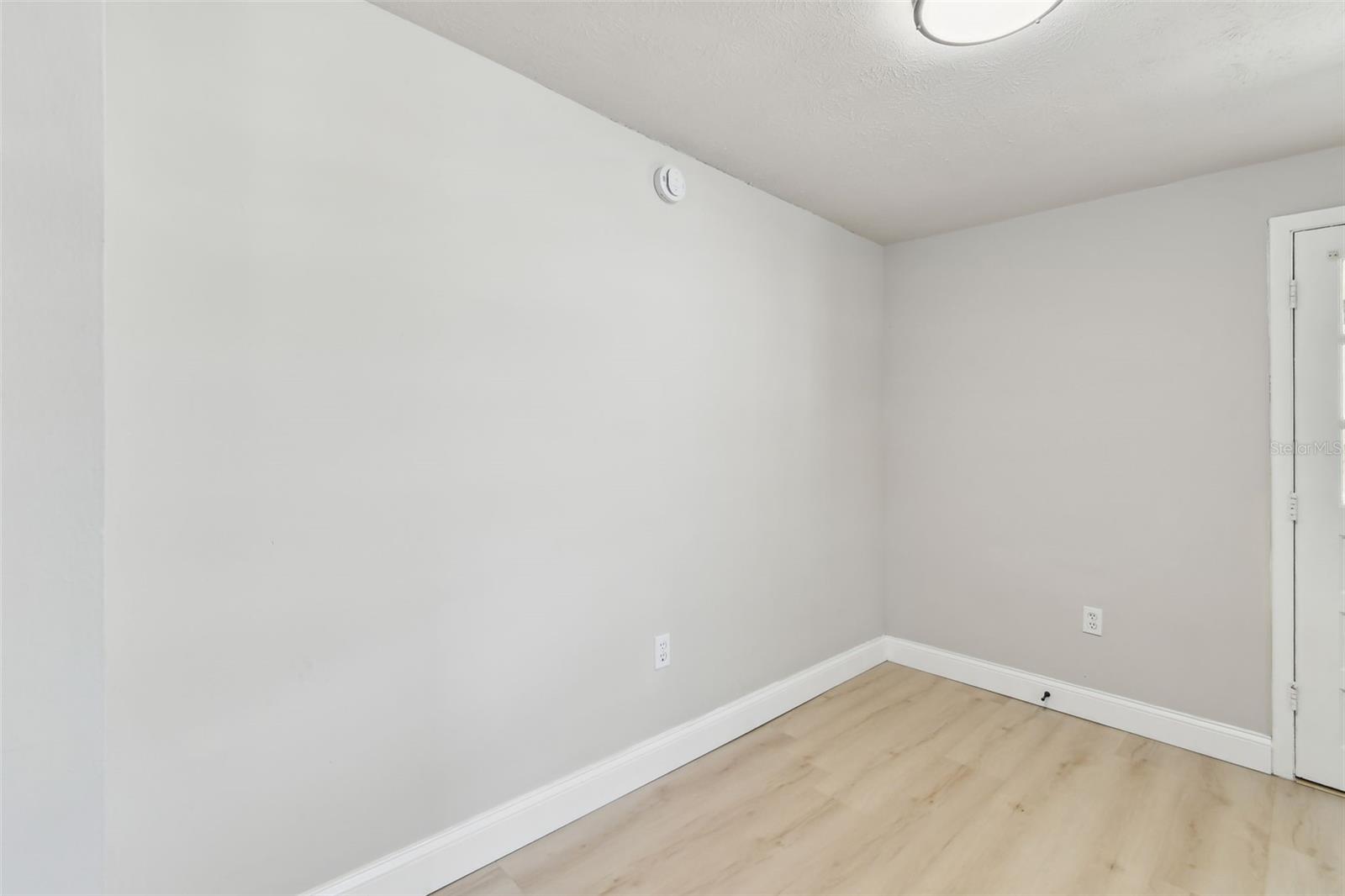 Image 14 of 51 For 9312 Tampa Street