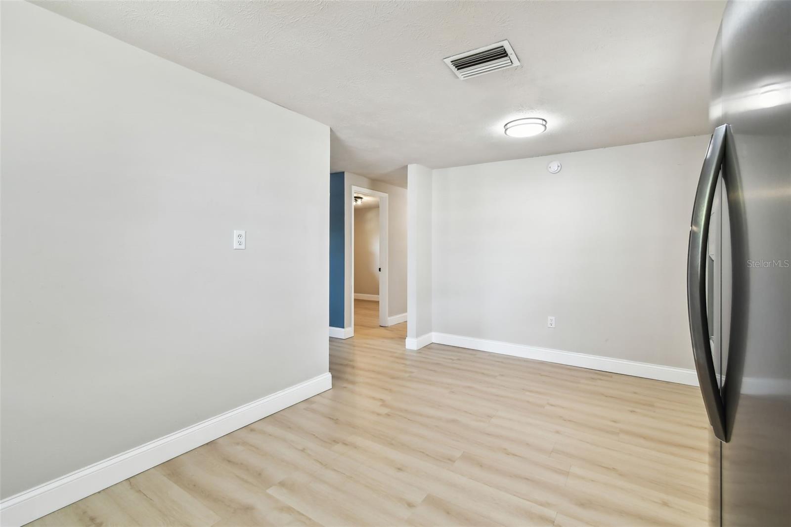 Image 21 of 51 For 9312 Tampa Street