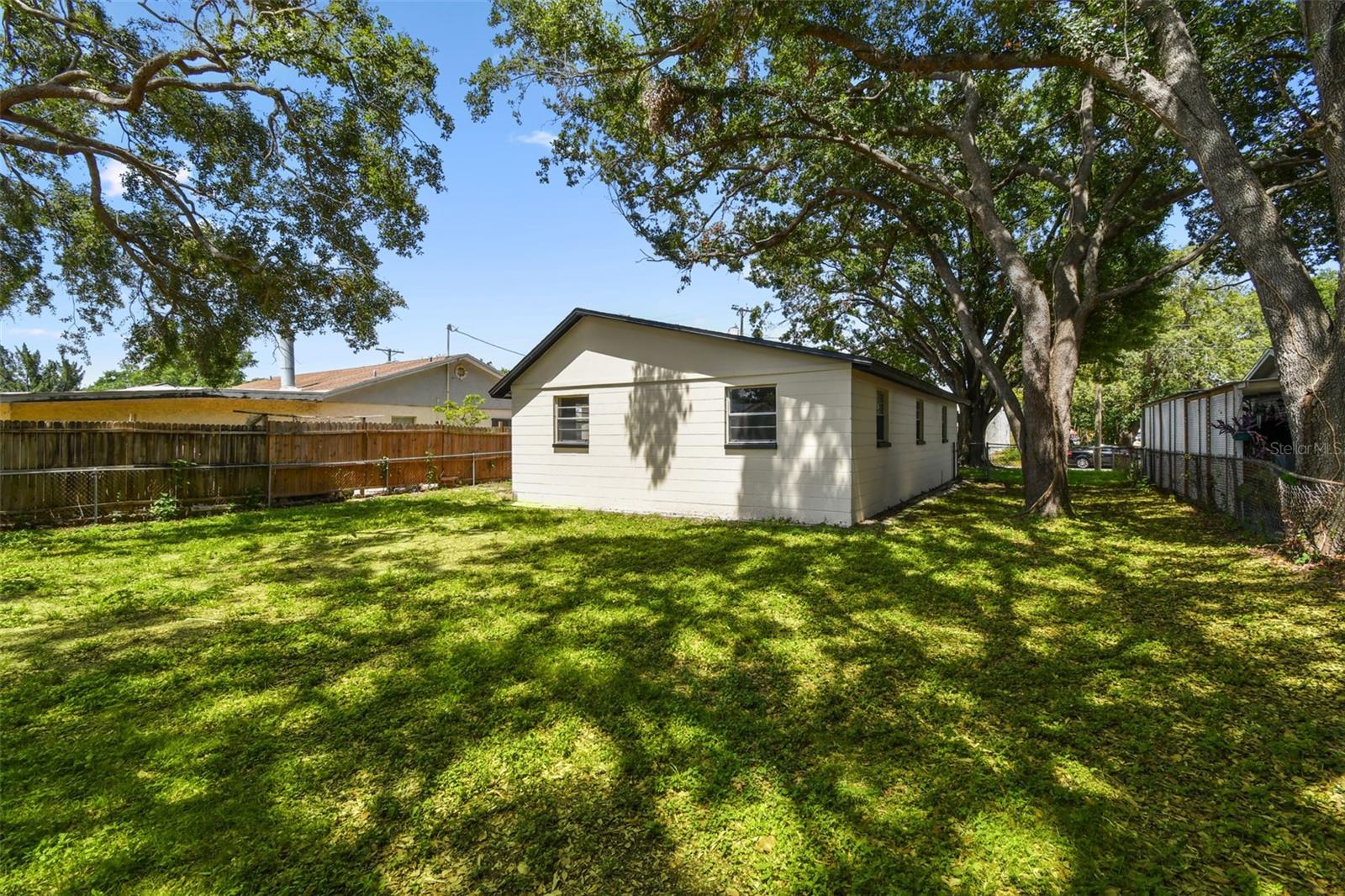 Image 41 of 51 For 9312 Tampa Street