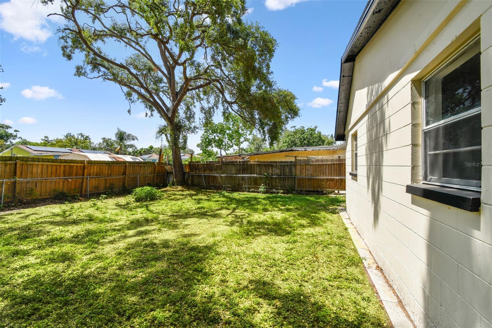 Image 42 of 51 For 9312 Tampa Street