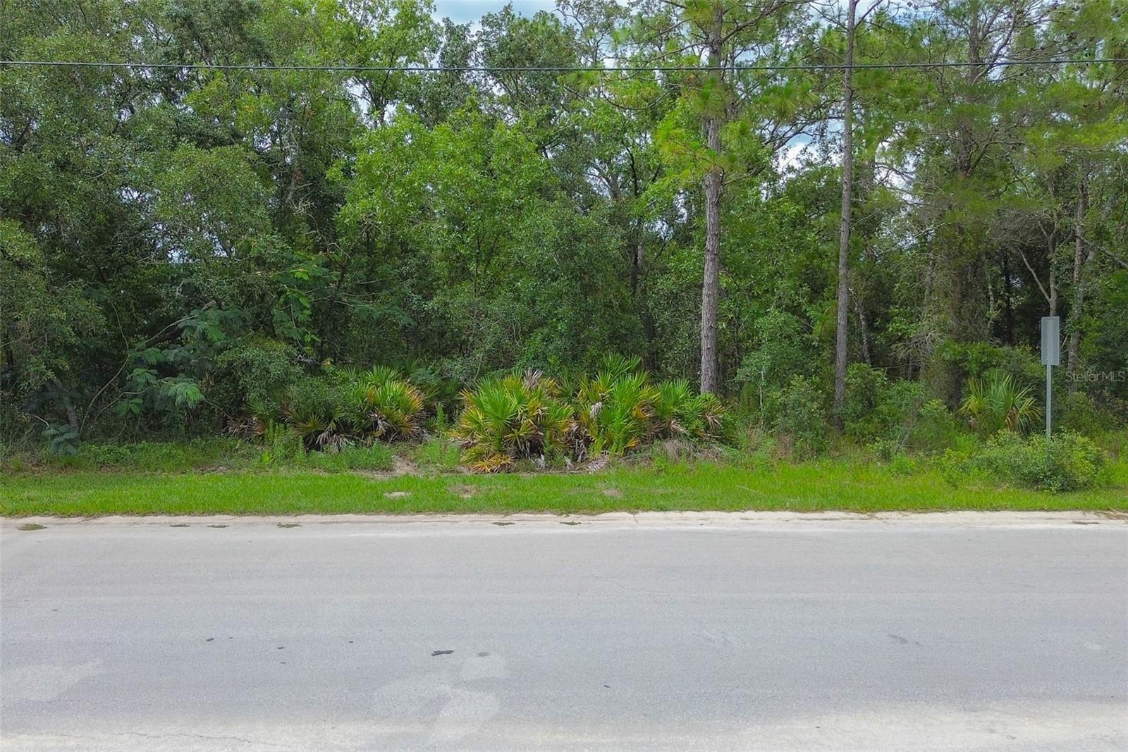 Listing photo id 0 for 6859 Merrivale Lane