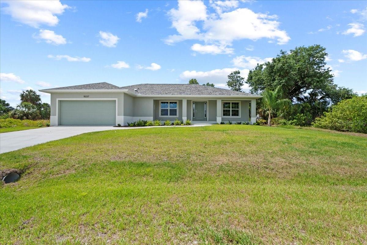 Image 31 of 37 For 10237 Deerwood Avenue