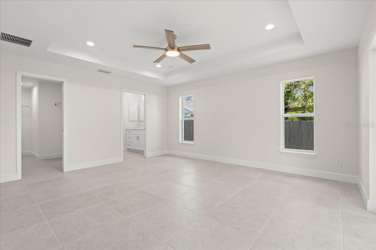 Image 17 of 39 For 9073 Fruitland Avenue