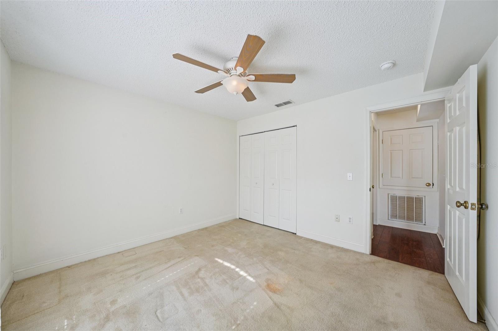 Listing photo id 35 for 38237 Eucalyptus Drive