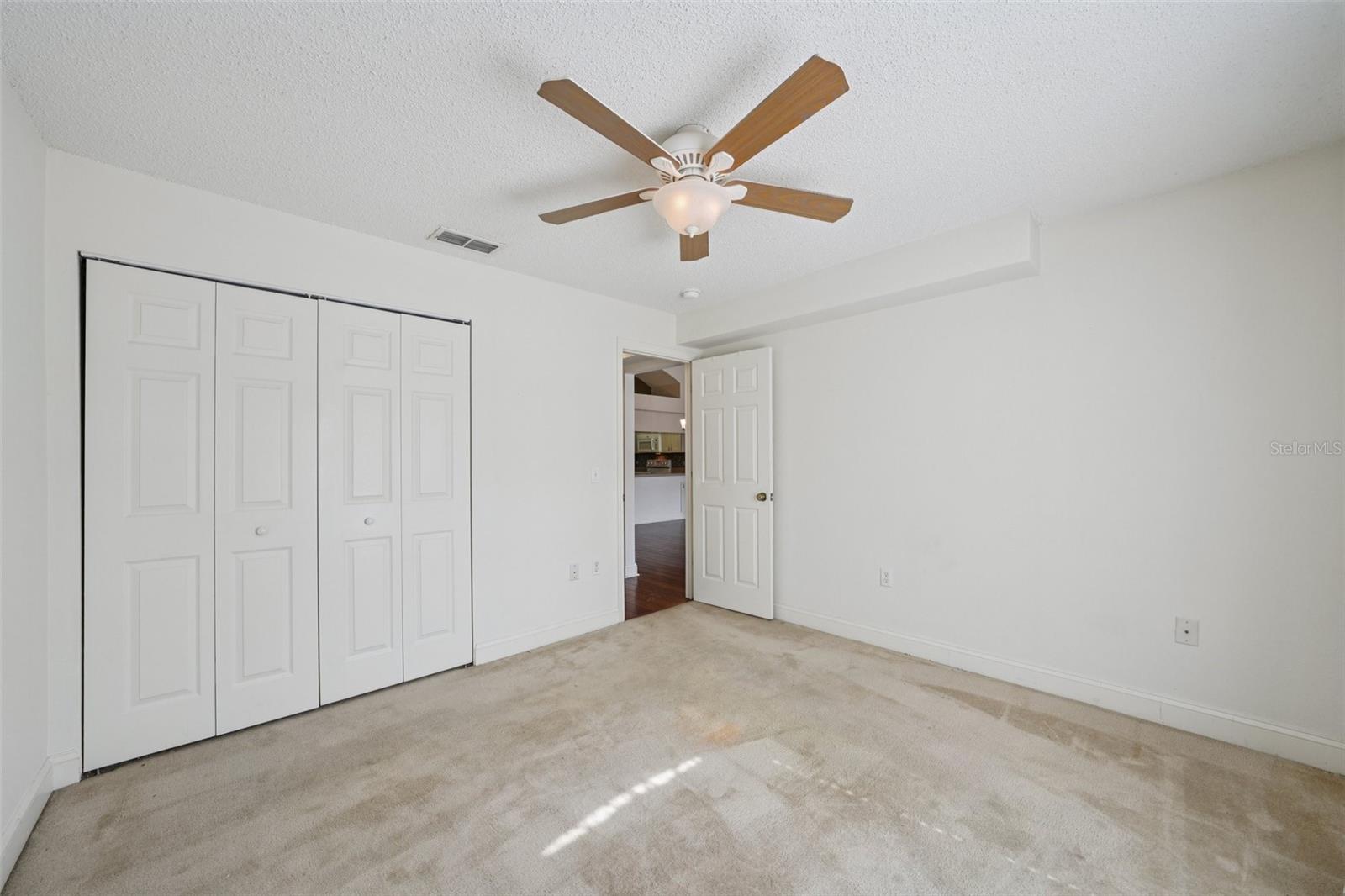 Listing photo id 36 for 38237 Eucalyptus Drive
