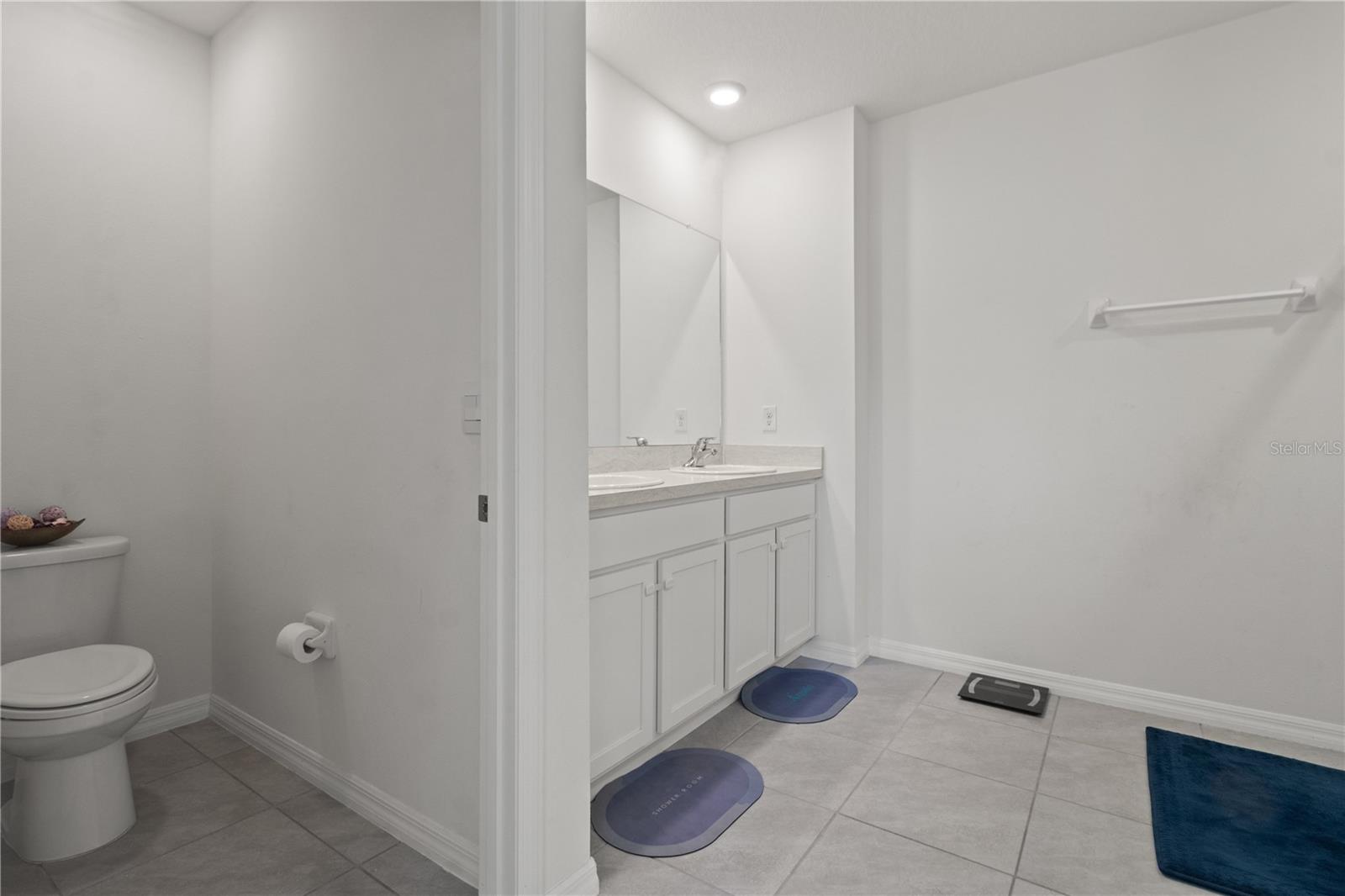 Image 22 of 37 For 3265 Suncoast Plains Drive