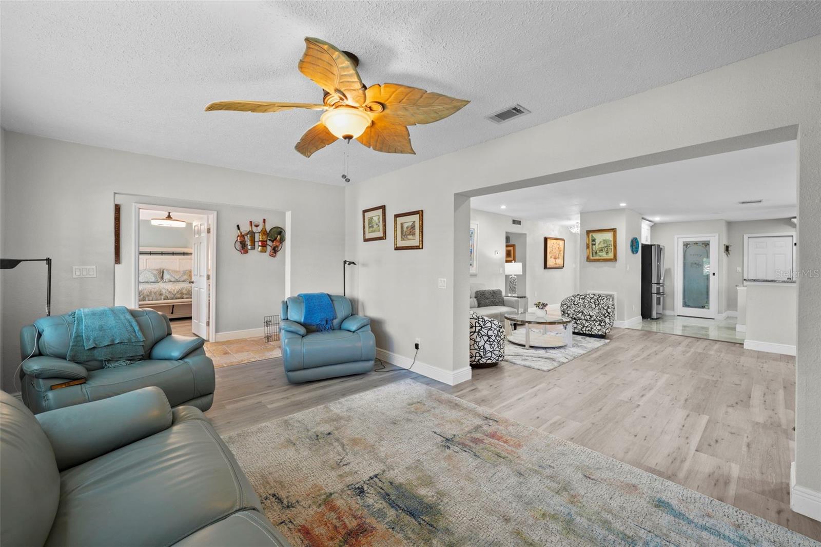 Image 15 of 42 For 8718 Tahiti Lane