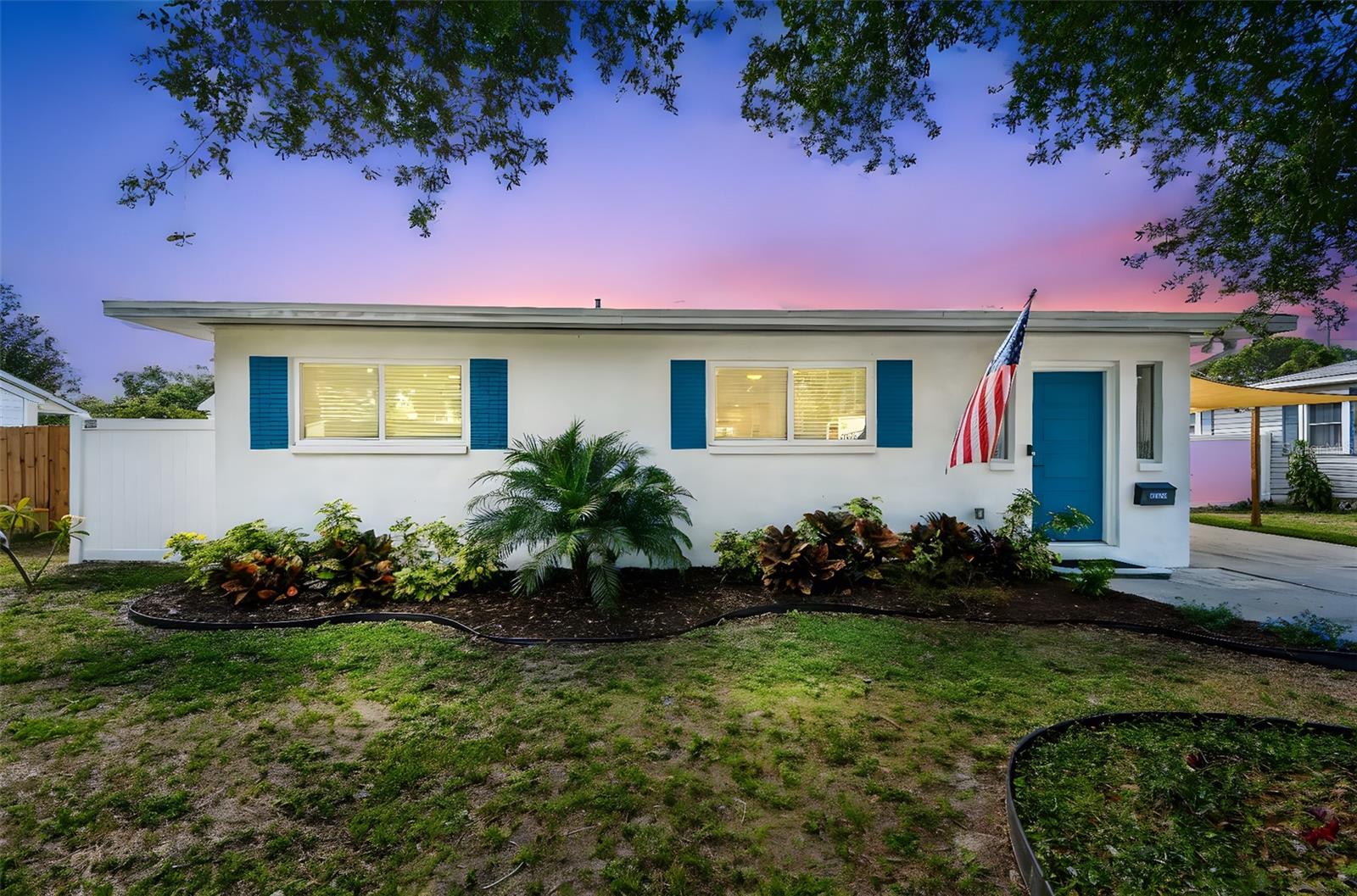 Details for 1529 Essex Drive N, ST PETERSBURG, FL 33710
