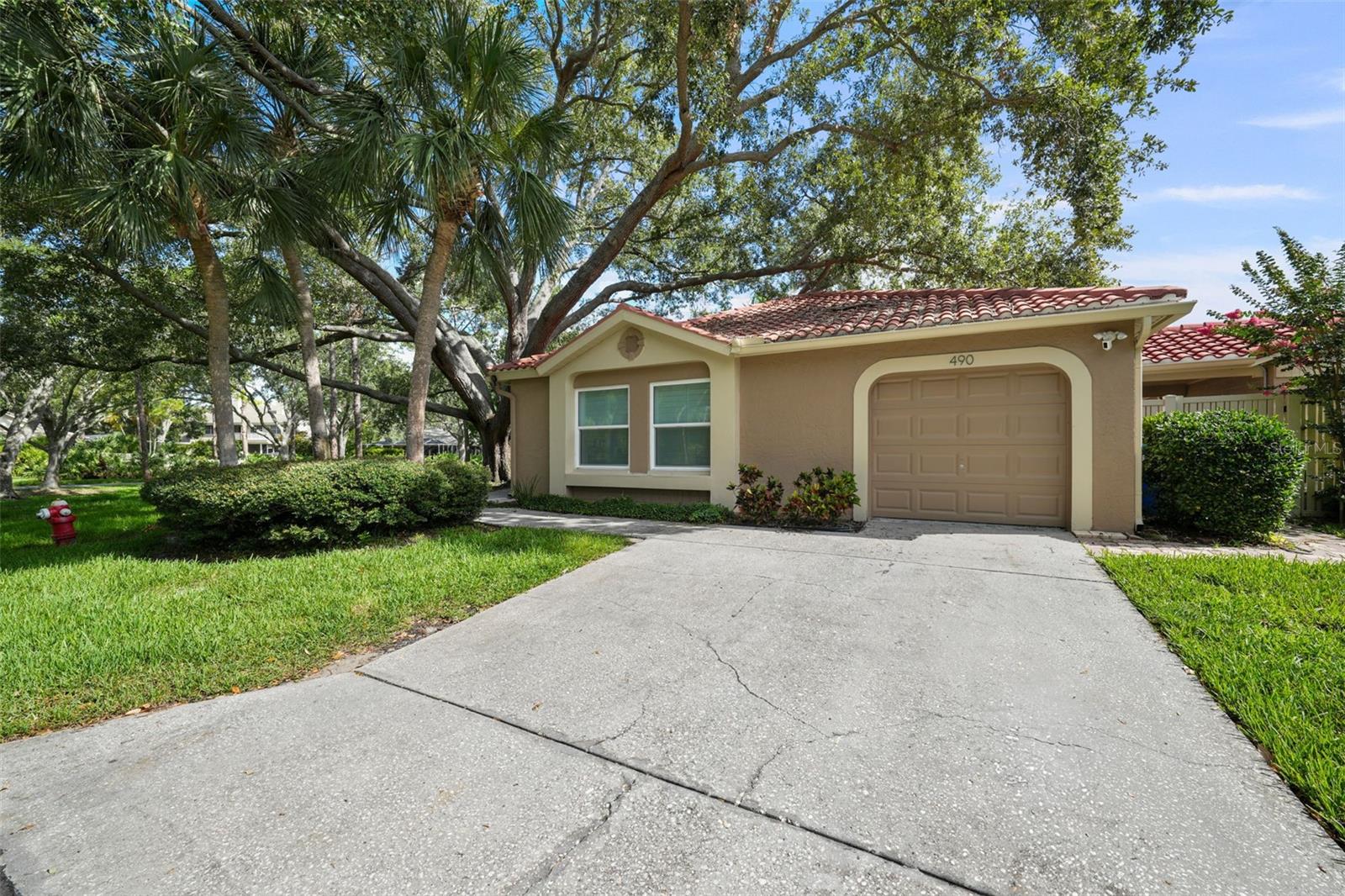 Details for 490 St Tropez Circle Ne, ST PETERSBURG, FL 33703