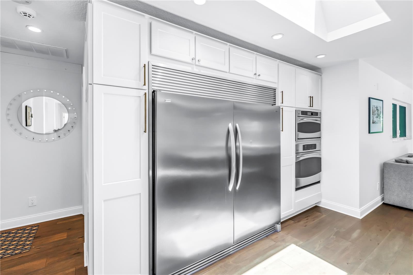 Image 14 of 75 For 4096 38th Street S